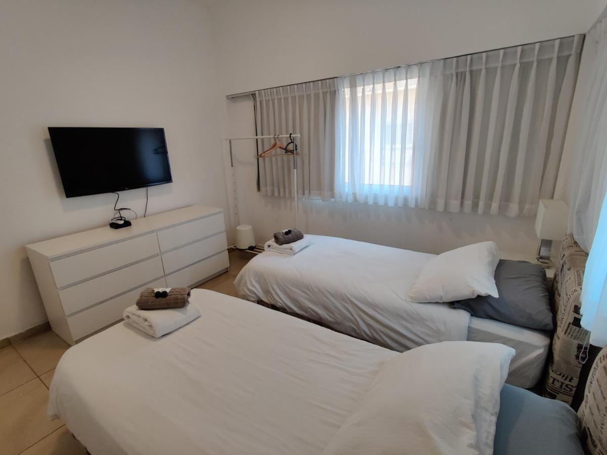 Begin19 Apartments & Hostel Tel Aviv Værelse billede