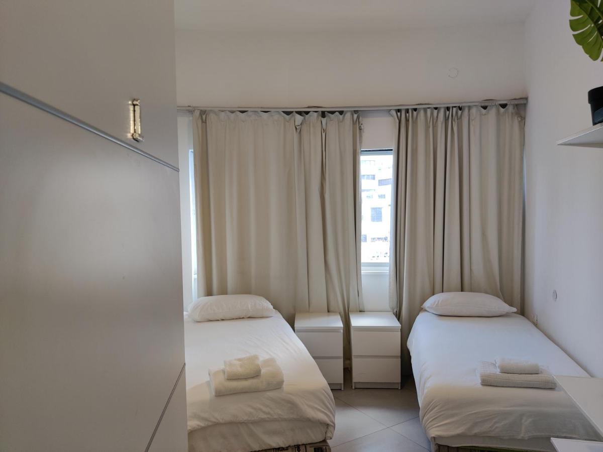Begin19 Apartments & Hostel Tel Aviv Eksteriør billede