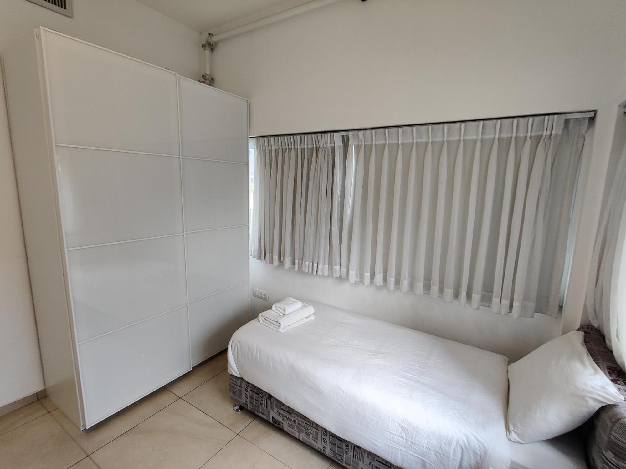Begin19 Apartments & Hostel Tel Aviv Værelse billede