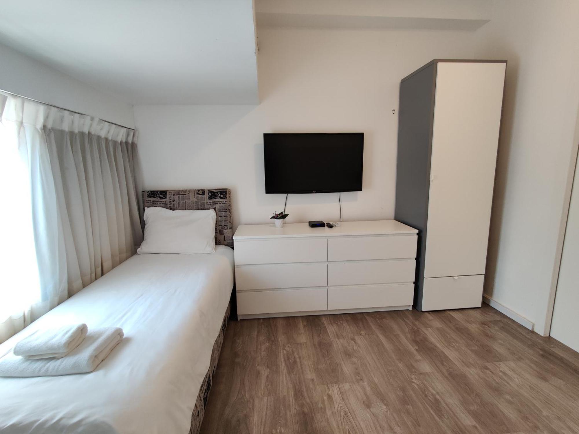 Begin19 Apartments & Hostel Tel Aviv Værelse billede