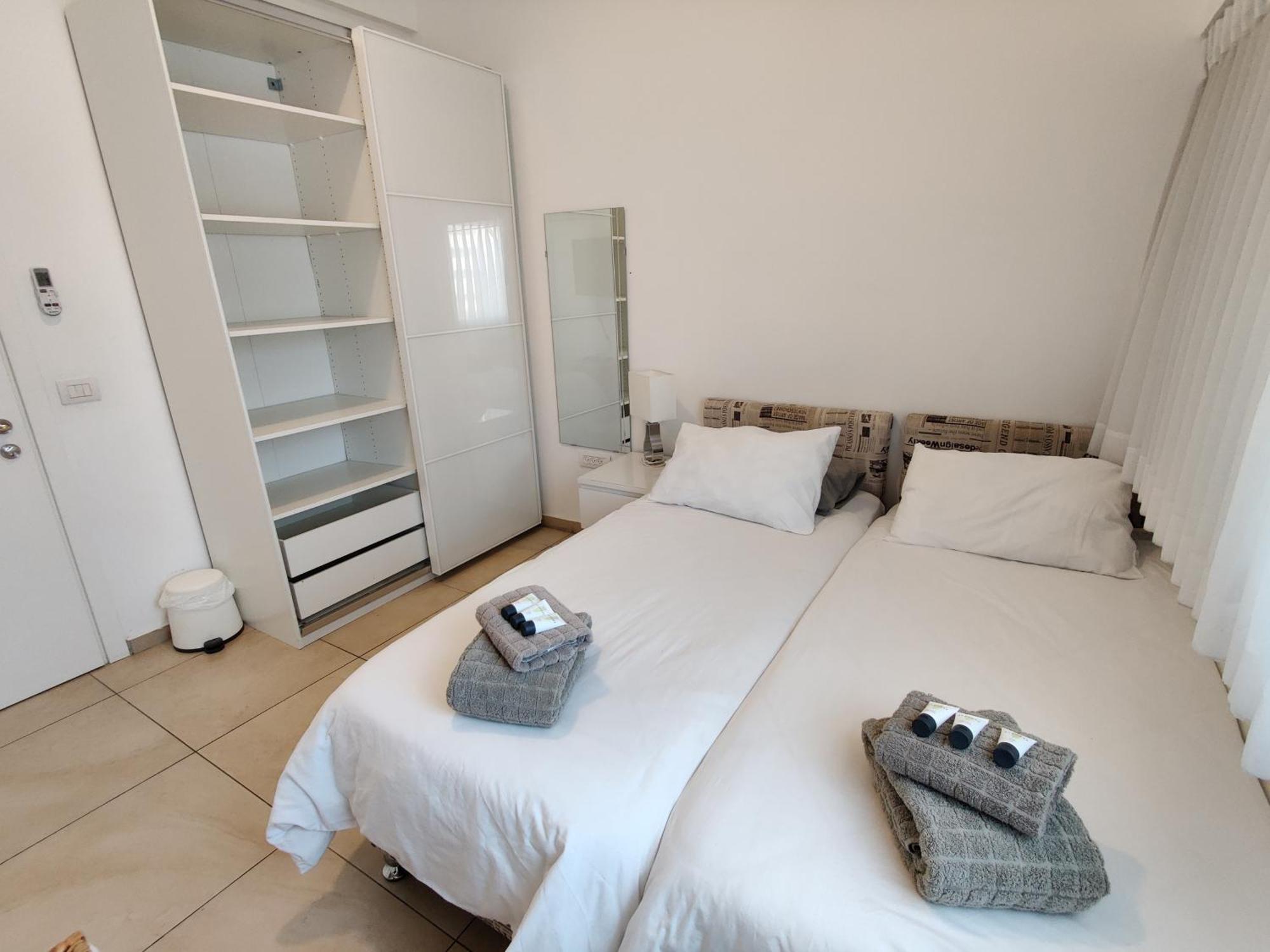 Begin19 Apartments & Hostel Tel Aviv Værelse billede