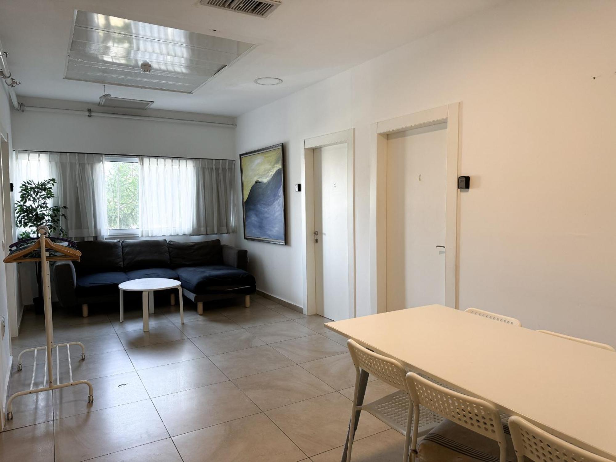 Begin19 Apartments & Hostel Tel Aviv Eksteriør billede